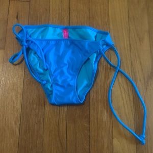 NWOT Victoria’s Secret Swim Side Tie Bottom XS